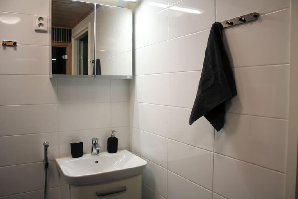 Modern Apartment With Sauna, Near Transit Hub/Dixi Вантаа Экстерьер фото