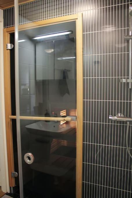 Modern Apartment With Sauna, Near Transit Hub/Dixi Вантаа Экстерьер фото