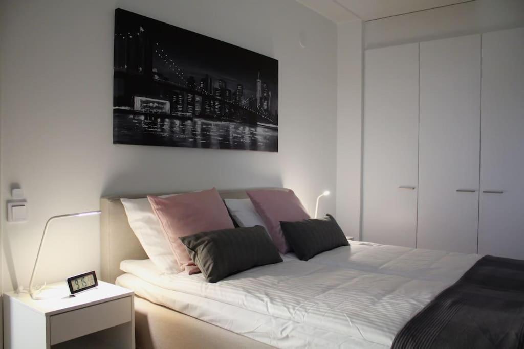 Modern Apartment With Sauna, Near Transit Hub/Dixi Вантаа Экстерьер фото
