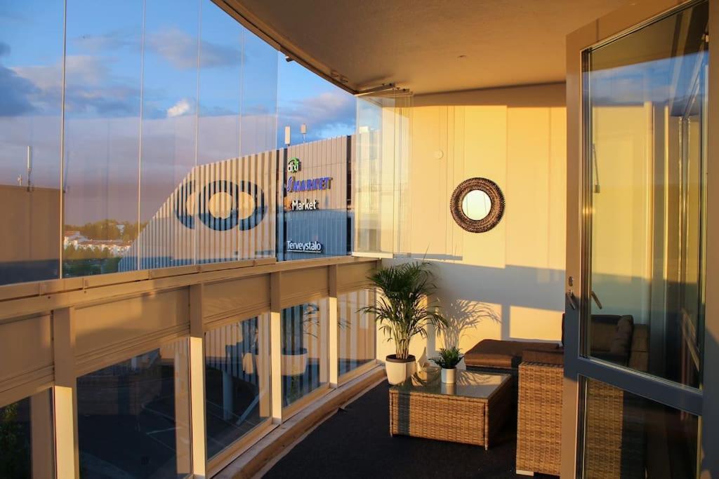 Modern Apartment With Sauna, Near Transit Hub/Dixi Вантаа Экстерьер фото